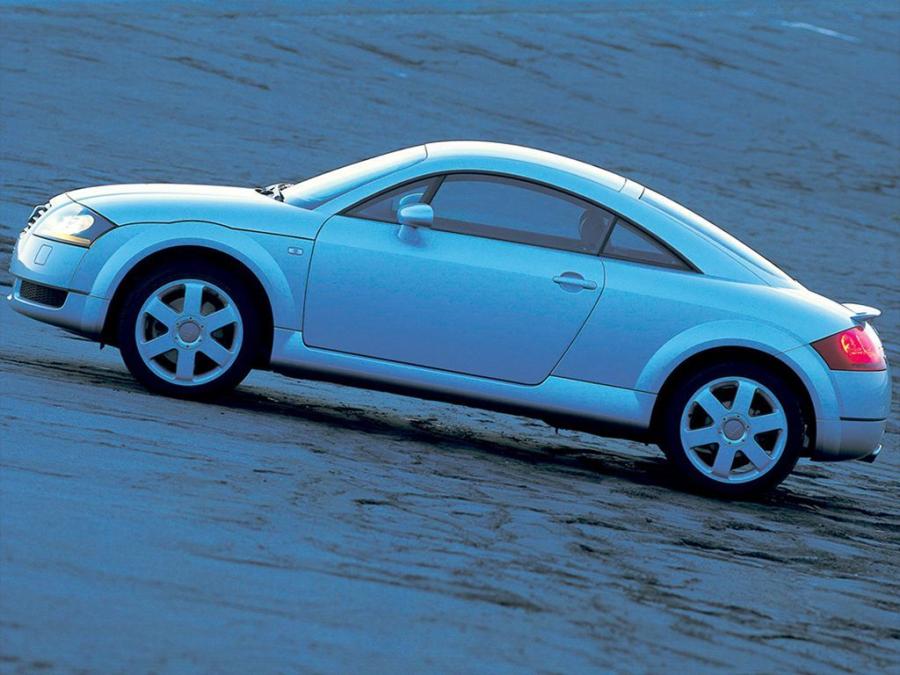  Audi TT Coupe (8N) 1998 года  (WW) (фото 17 из 25)